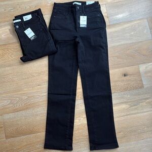 NWT Nine West 2 slim straight jeans sculpting denim dark jet black stretch 2